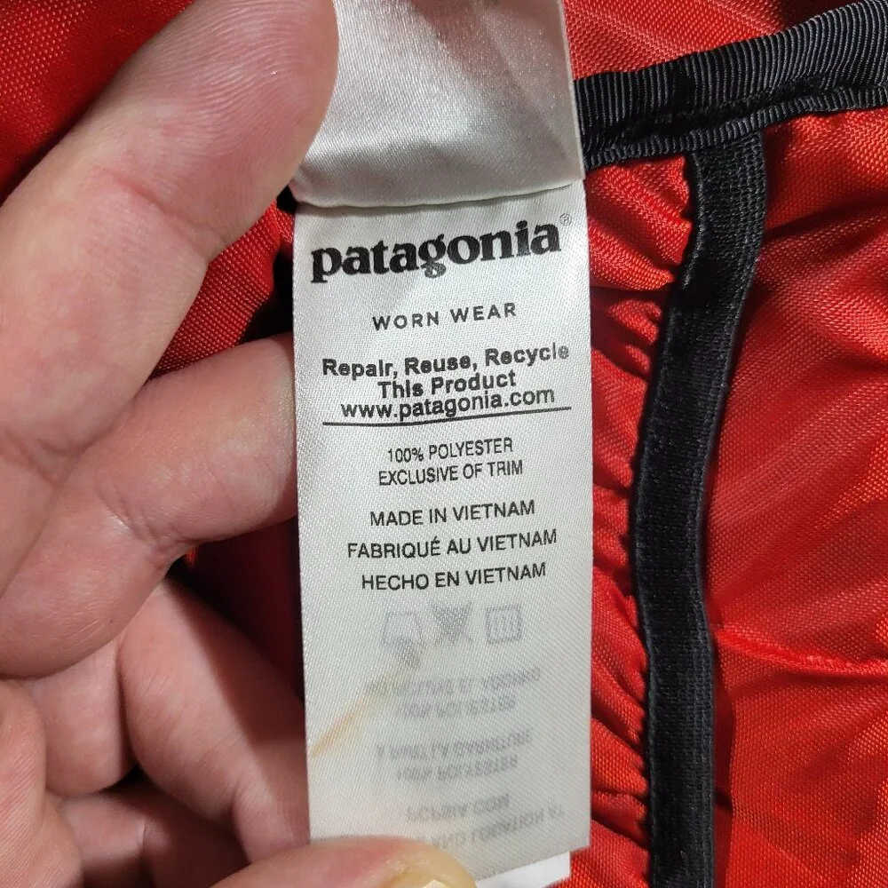 Patagonia * Goose Island Black Backpack Durable Outdoor Design - Picture 11 of 15